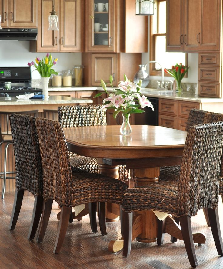 Creative and Functional Kitchen Table Designs for Your Condo
