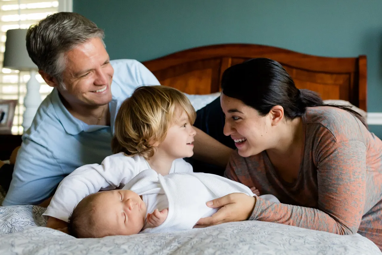 13 Effective Ways to Make Your Kids Sleep at the Right Time