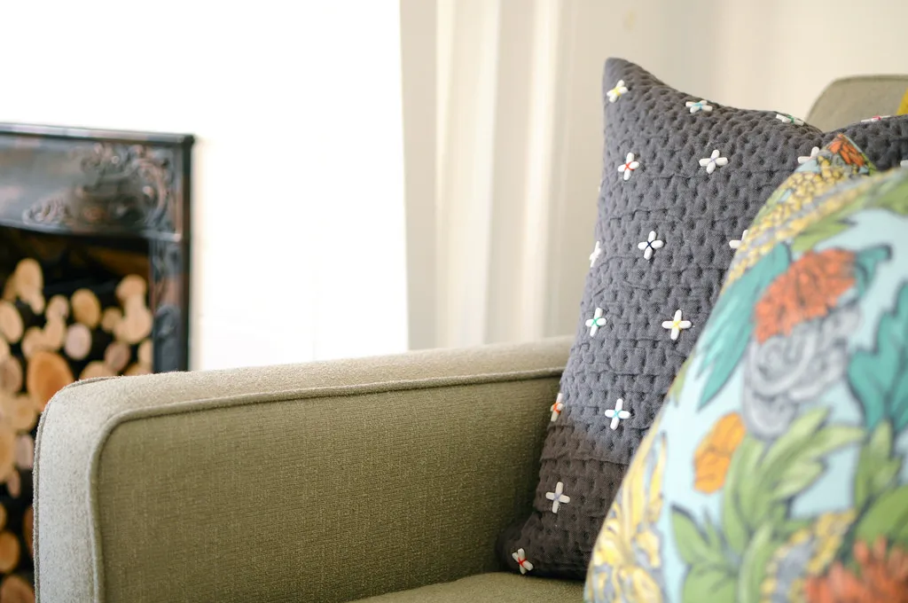 Weekend Condo Project: Crafty Ideas To Rescue Old Pillows