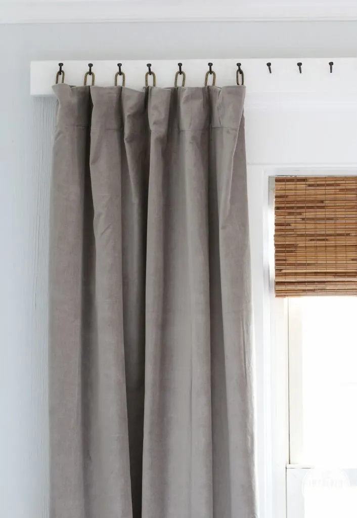 15 Ways to Creatively Hang Your Condo Curtains
