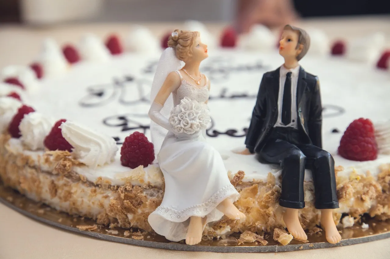 12 Ways to Celebrate Togetherness in your Condo and on a Budget