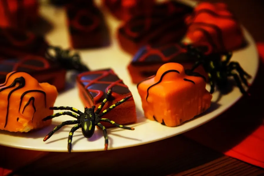 Weekend Condo Project: Stylish Halloween Crafts For Your Condo