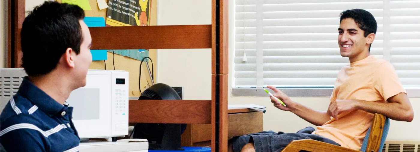 15 Interesting Topics To Discuss With Your Condo Roommate