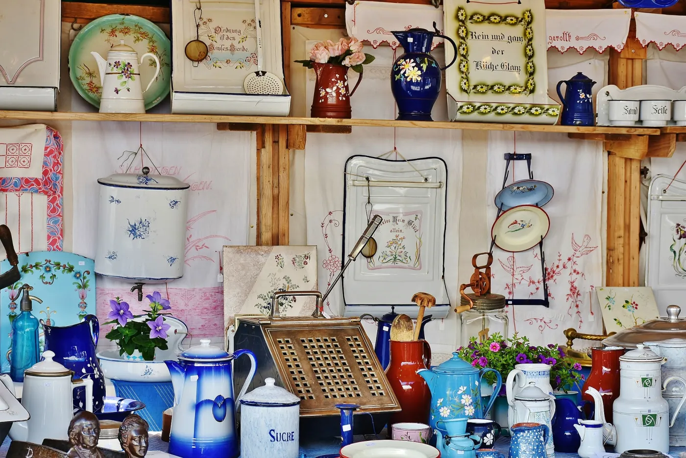 The Absolute Guide To A Smashing Condo Garage Sale