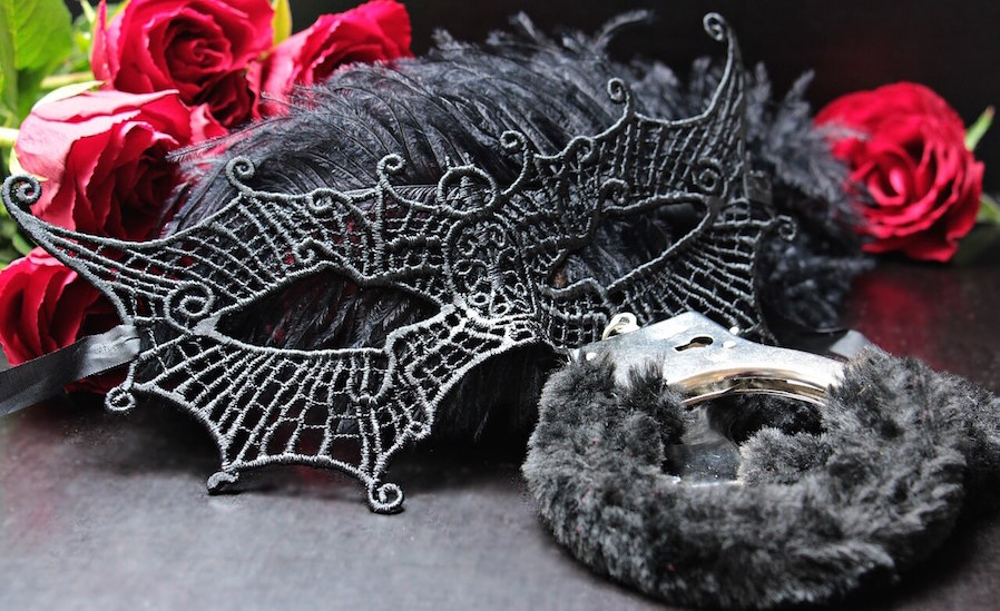 Halloween Creepy Couture Masquerade Ball Mask