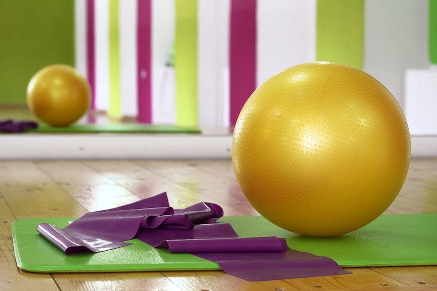 workout mat and exercise ball