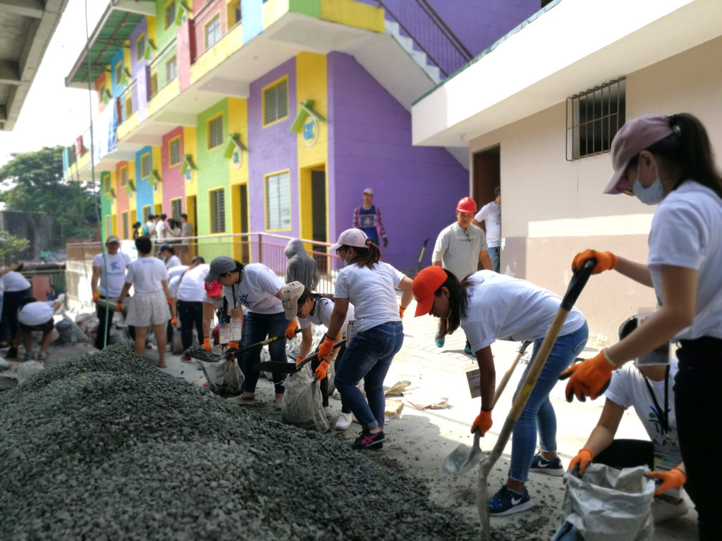 DMCI_Homes_Colorful_houses_for_the_PWD_residents