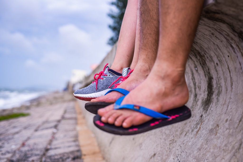 slippers for rainy season