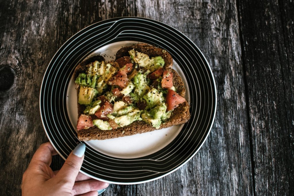 tuna avocado sandwich