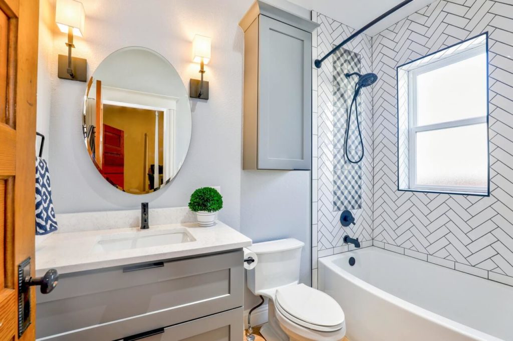deep clean bathroom