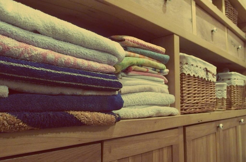 wash bedding hot water dry clean