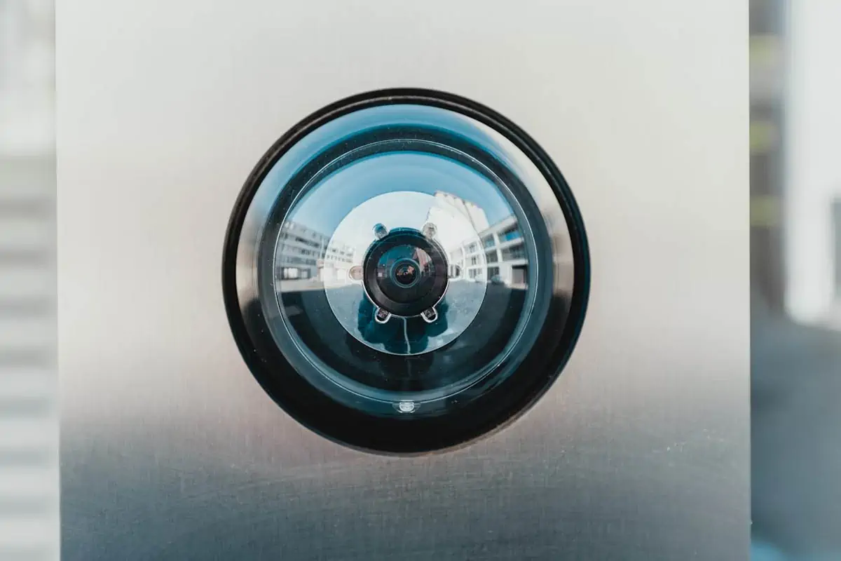 focus-photography-of-lens