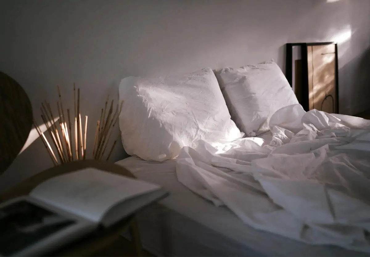 photo-of-pillows-on-bed